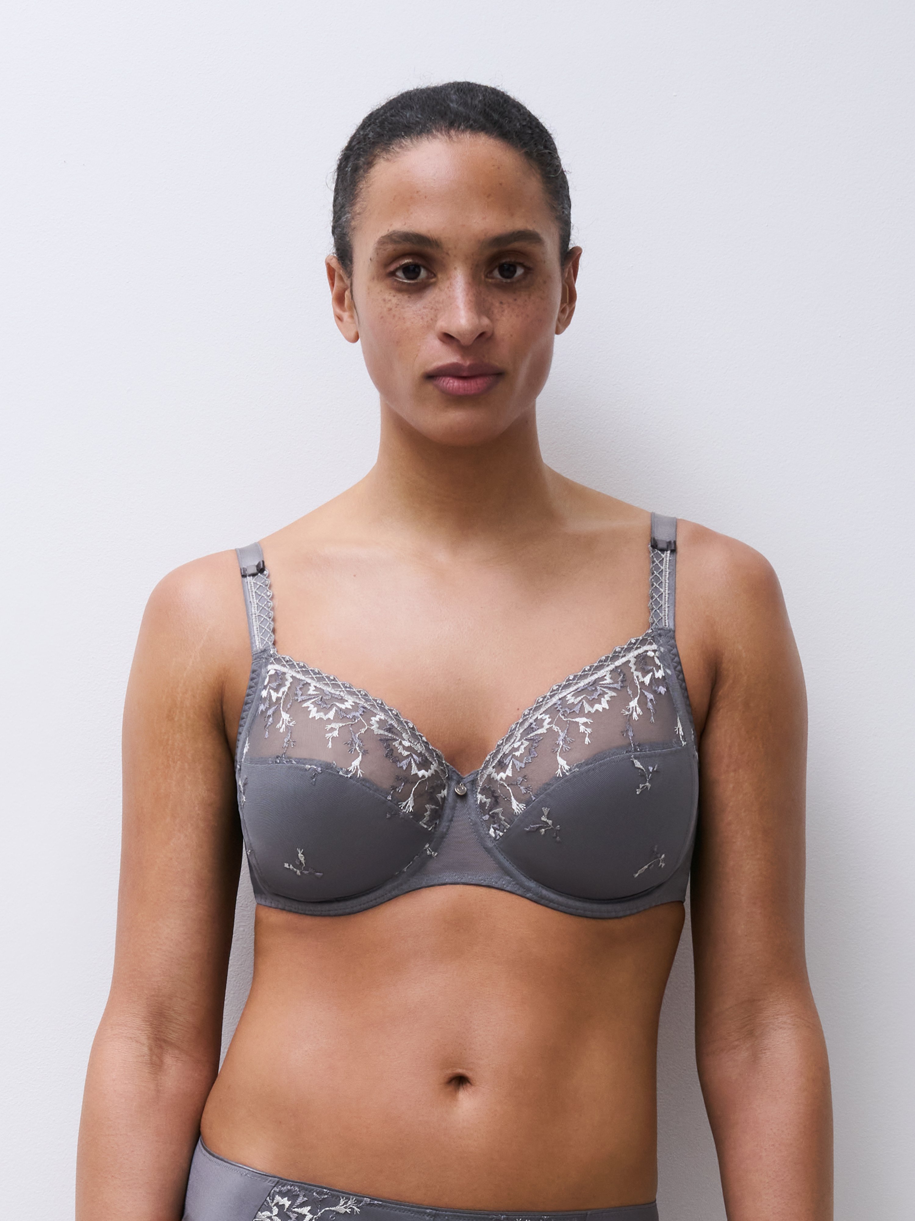 Full coverage bra