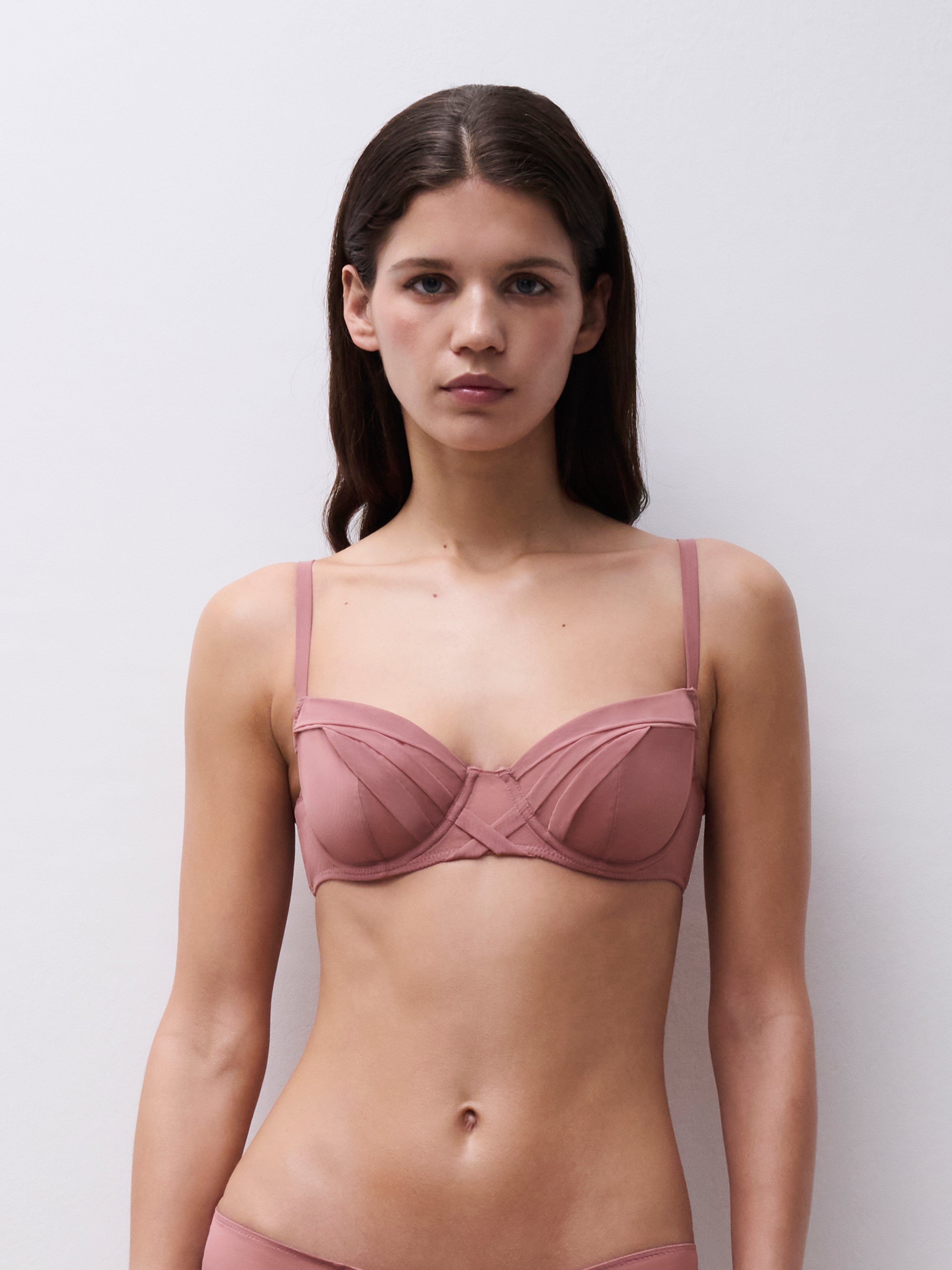 Half cup bra