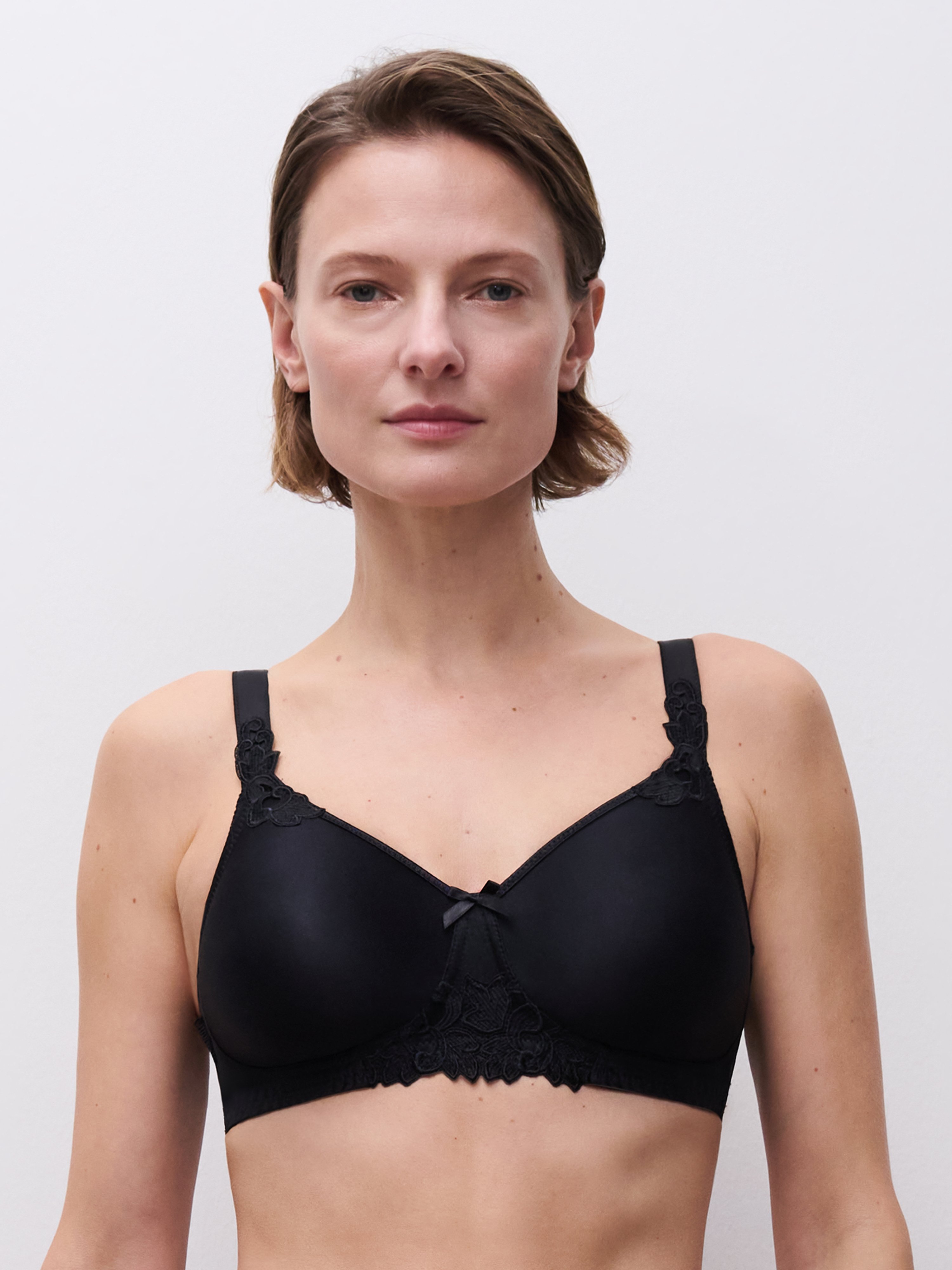Wireless support bra