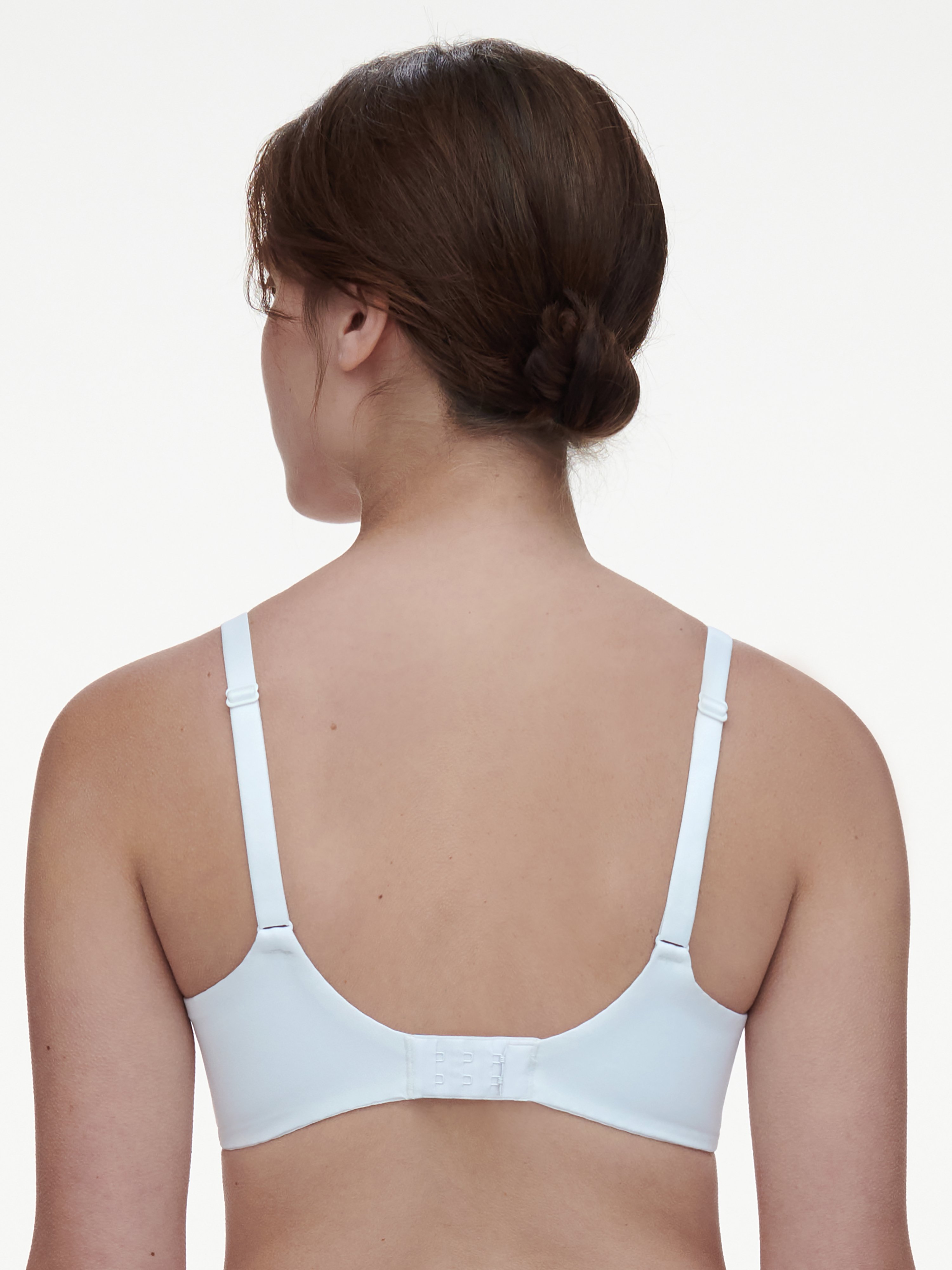 C915NV-010_38_DAILY-SUPPORT_ECOM_CROP_WEB_OB_BK