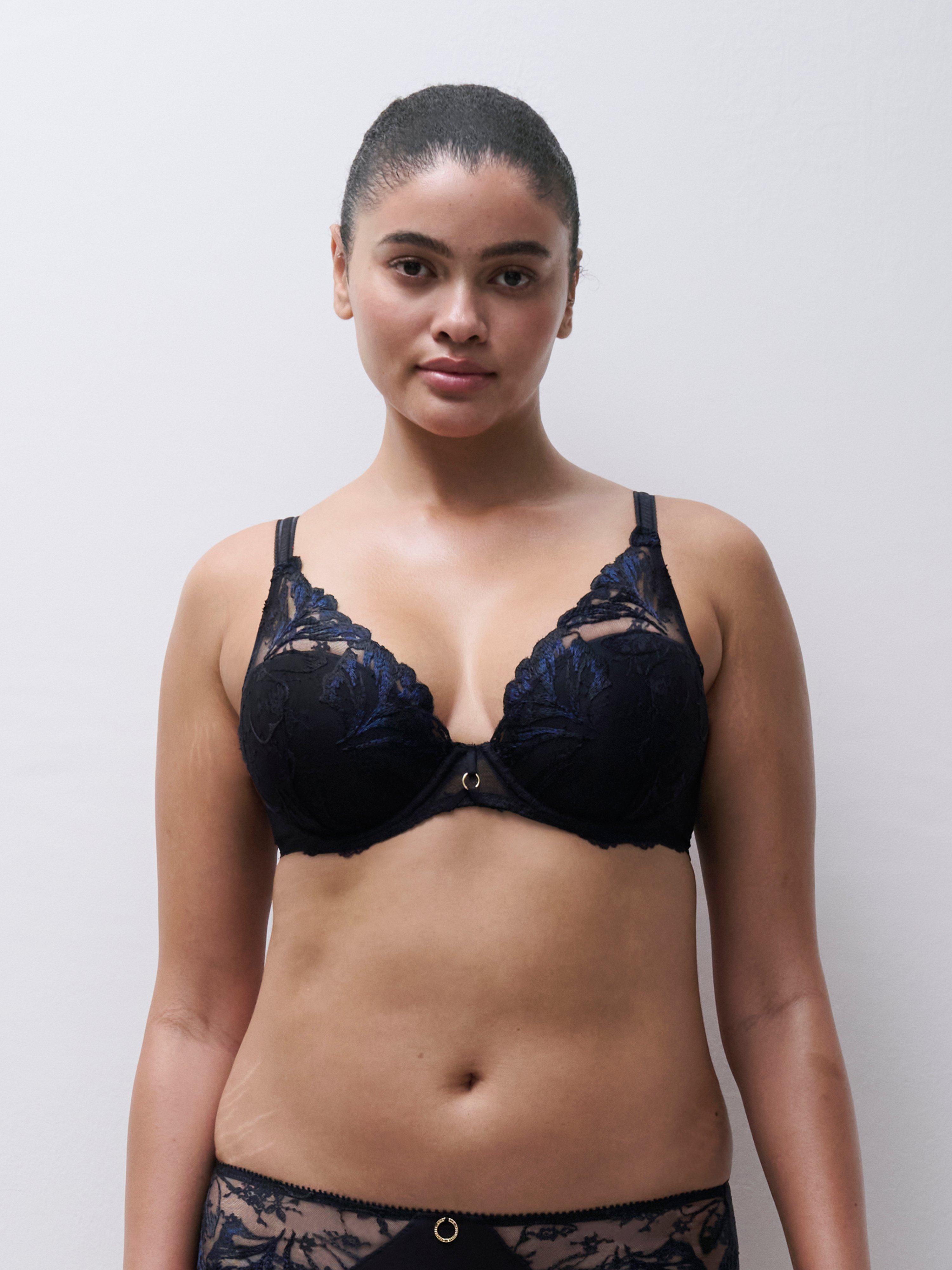 Soutien-gorge coques plongeant