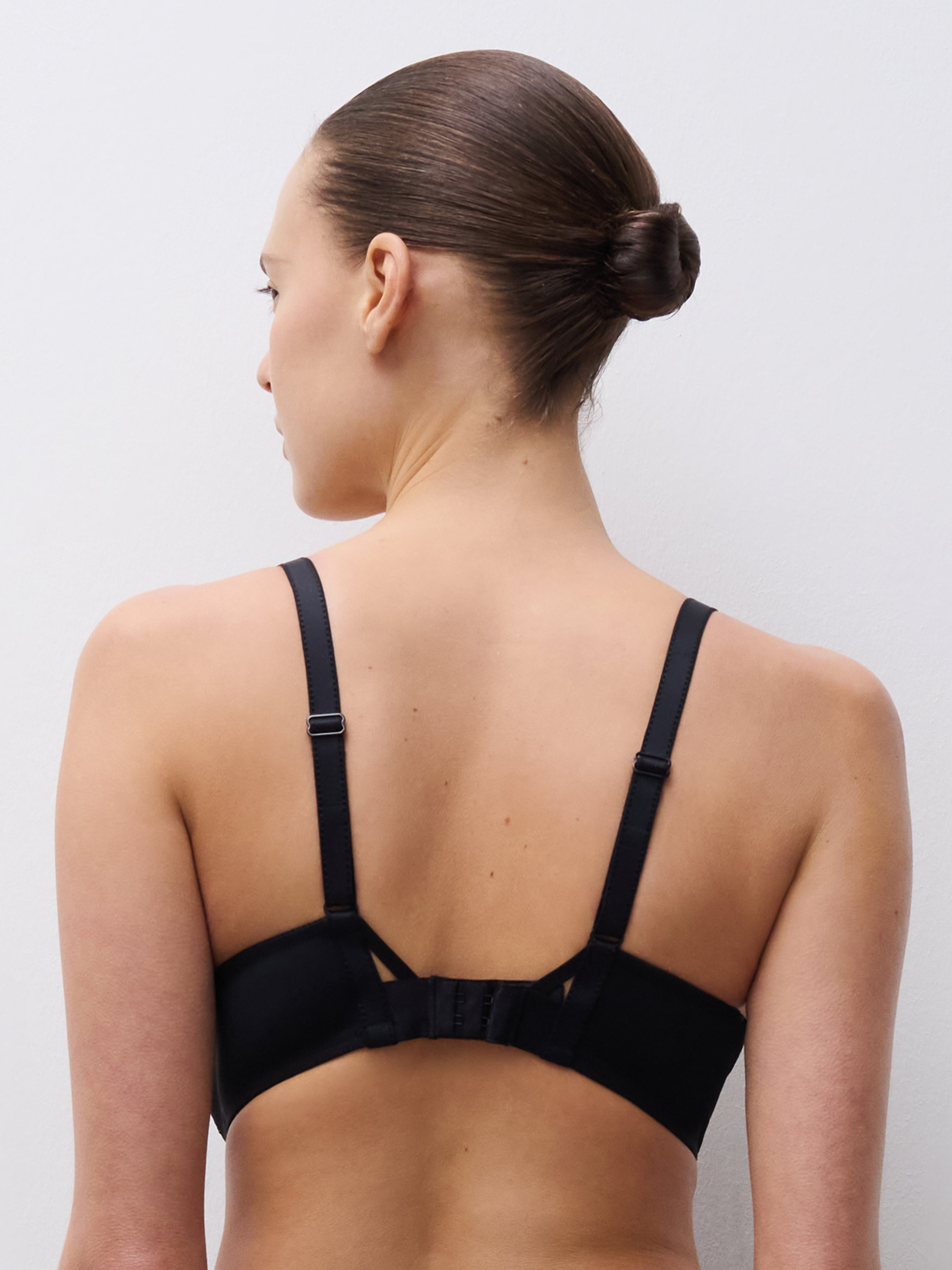 Soutien-gorge emboîtant