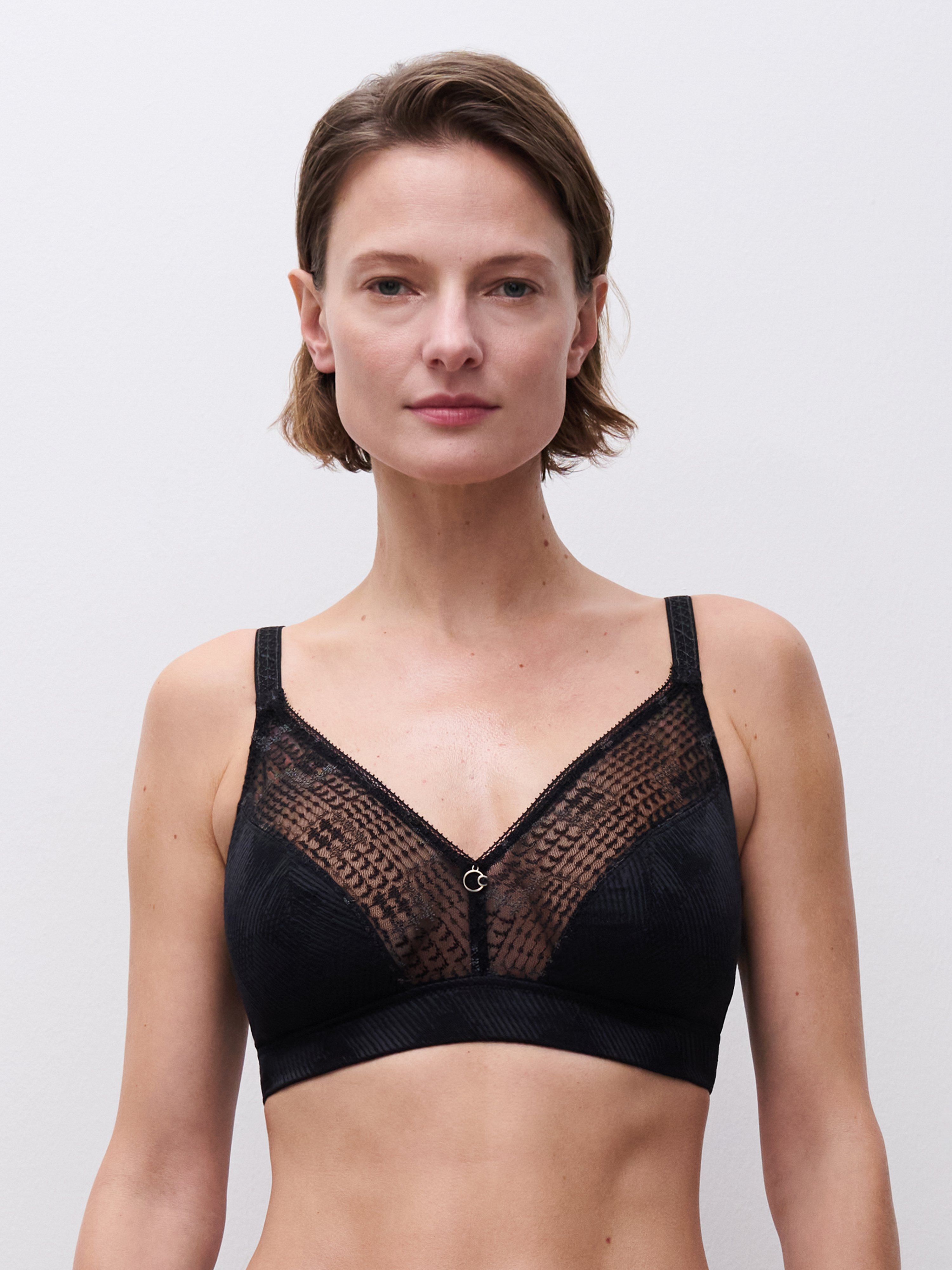 Wireless support bra