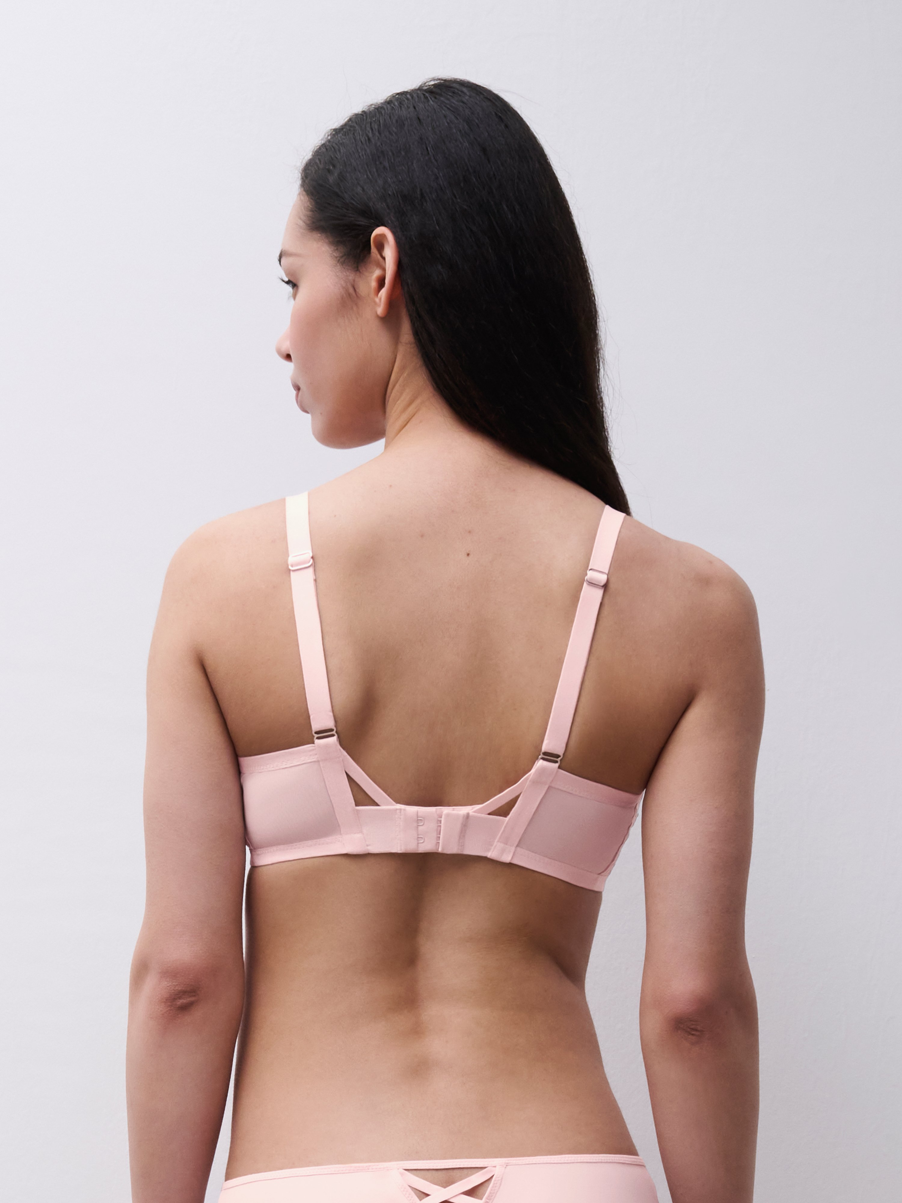 Full coverage bra