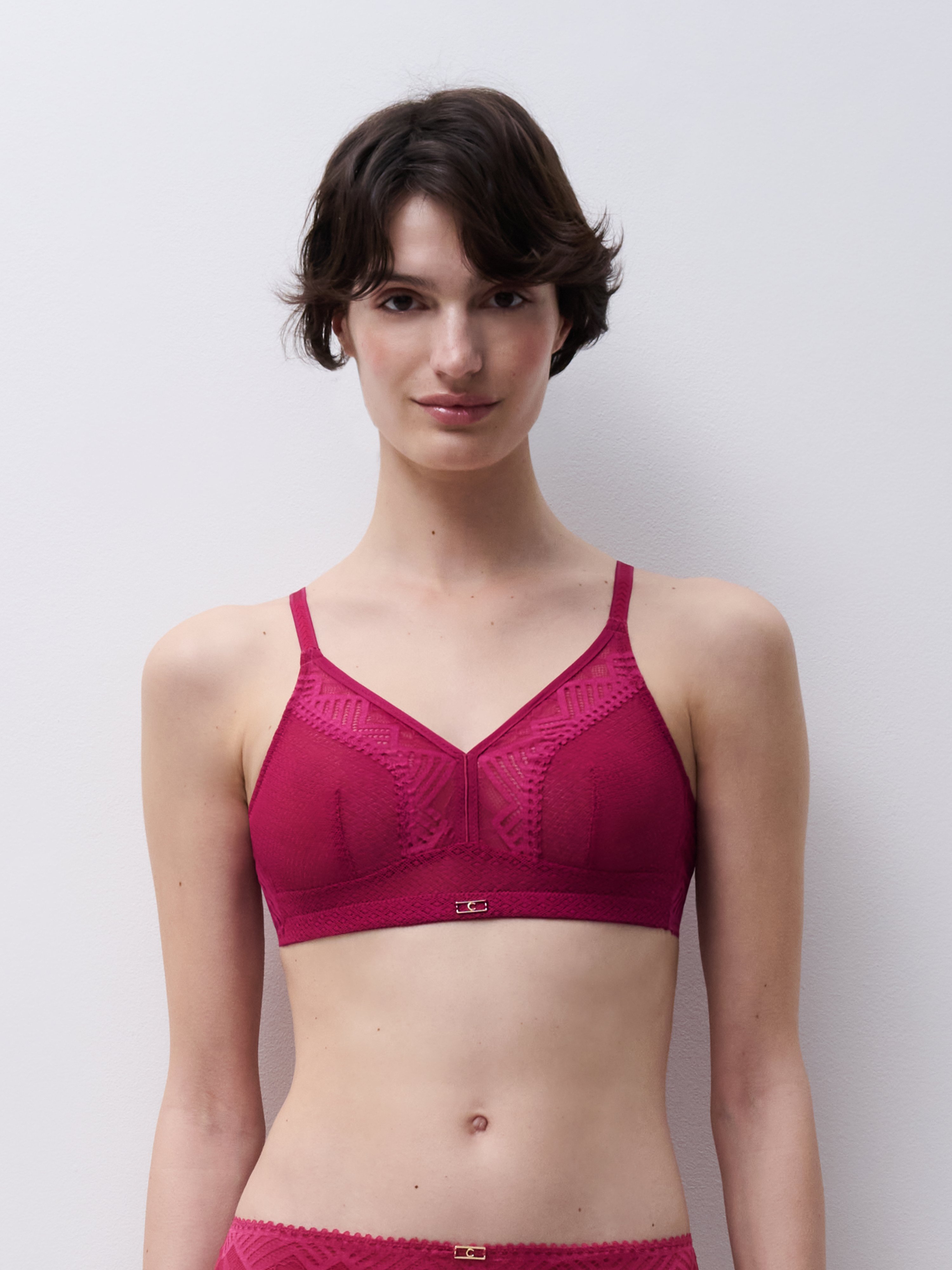 Wireless support bra