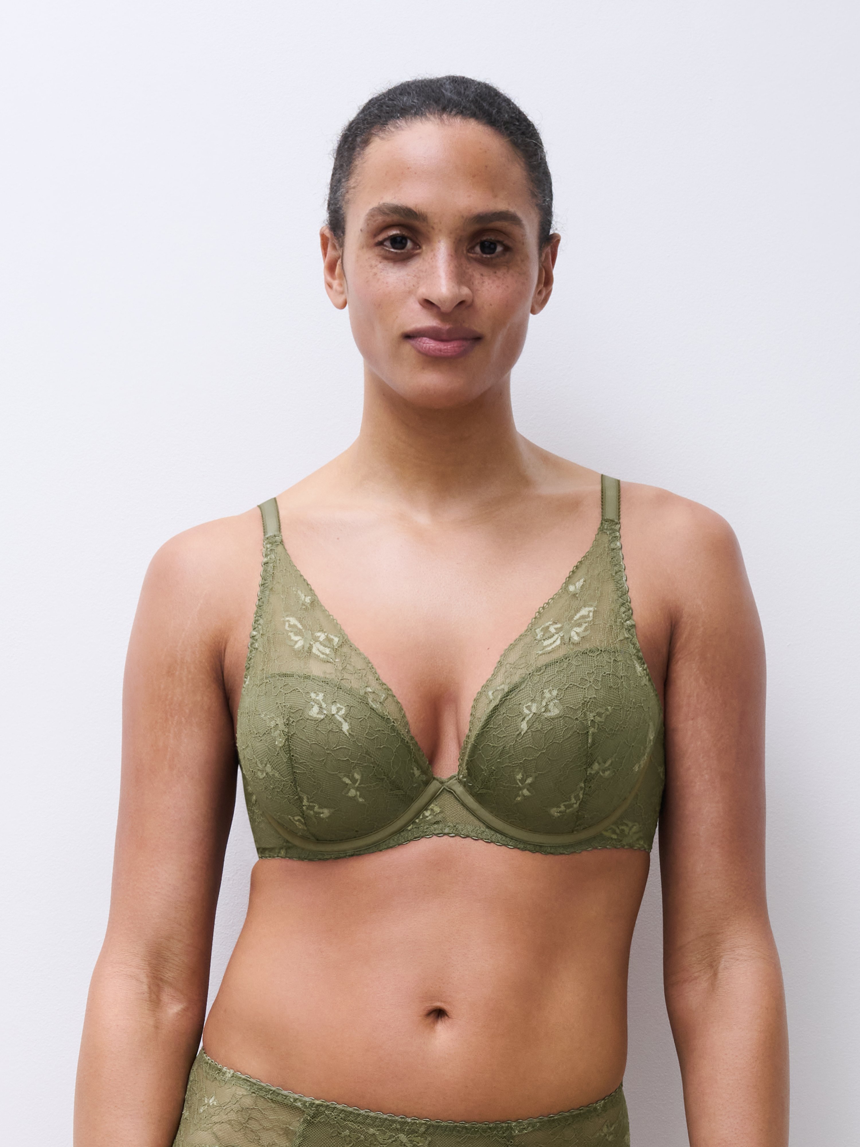 Plunge t-shirt bra