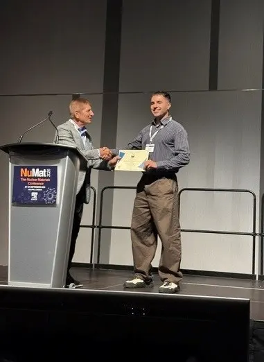 JNM Best paper award.jpg