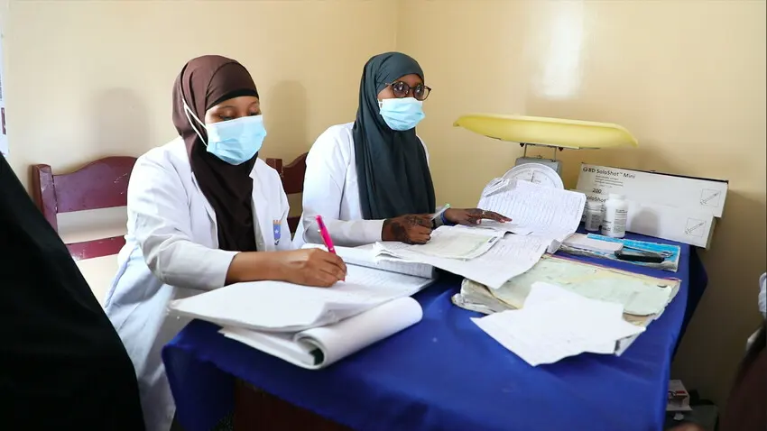 Nurses keeping records at Wadijir Stabilization Centre in Mogadishu. Photo: Gavin Douglas/Concern Worldwide