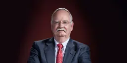 Robert Brown headshot