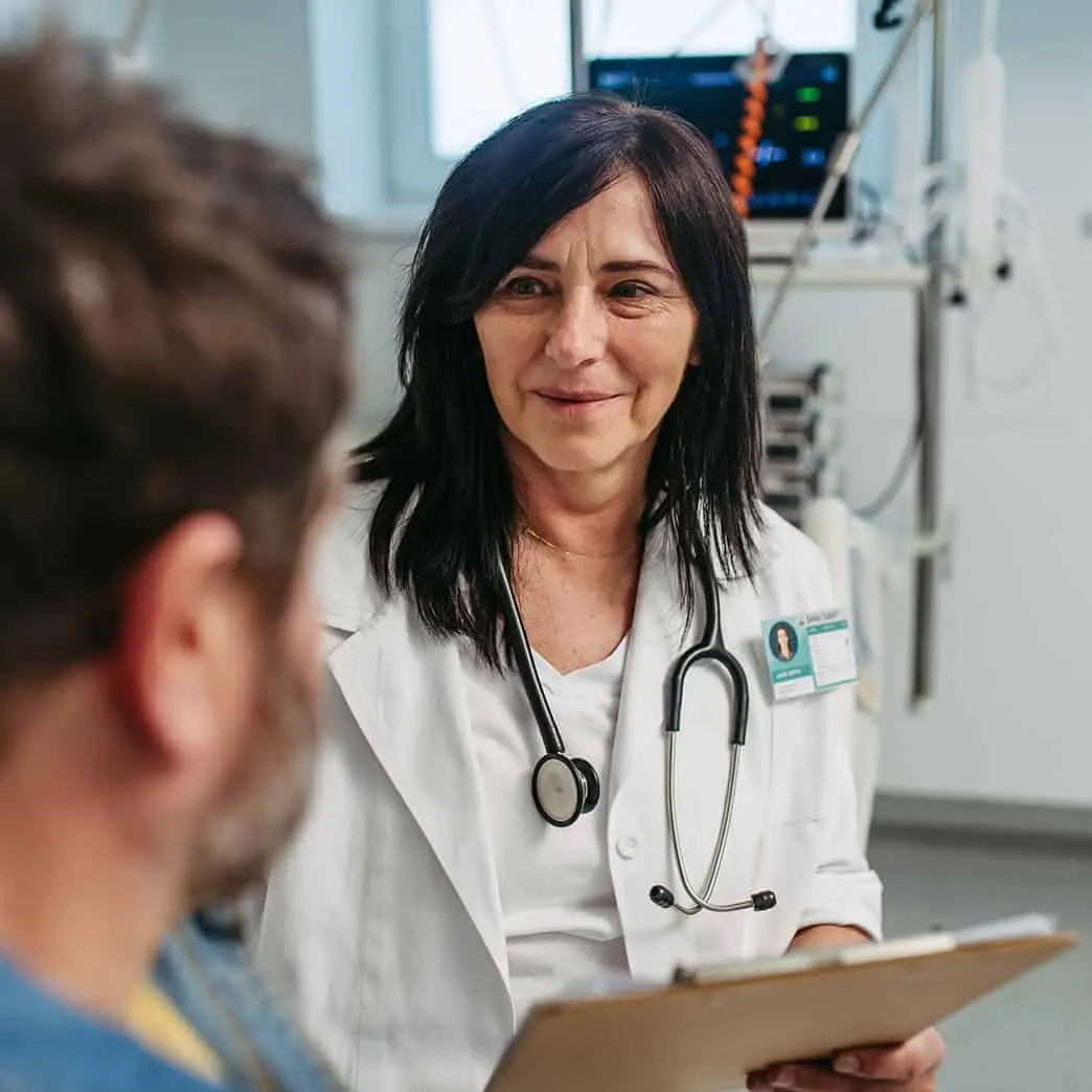 Doctor-explaining-medical-procedure-to-patient