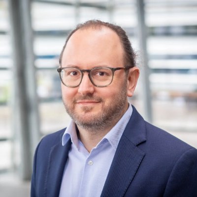 Headshot image of Prof. Dr. Can Dincer