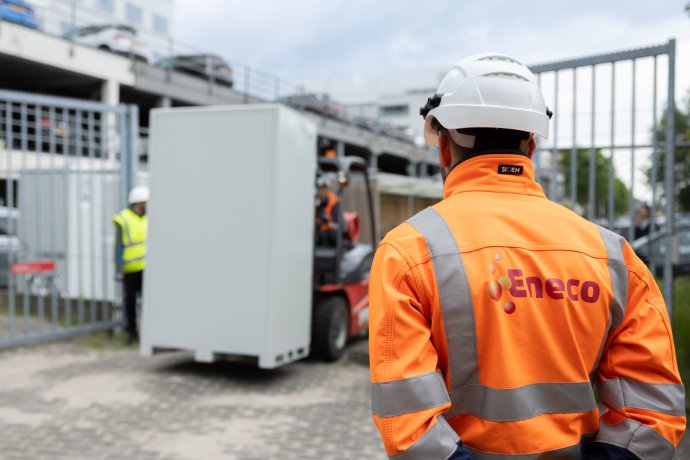 Batterijinstallatie door iWell bij Eneco World.