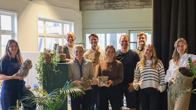 Teamet som utvikler plantepottene av ull og tare, fra Woolly og Lerøy Seafood Group. Åahild Aarø, Pål Erik Michelsen, Thea Granli Kleiven, Fridtjov Falch Sorø, Kristiane Norstad, Lars Haugen, Alexandre Bau, Miriam Donovan og Birgitta Ralston