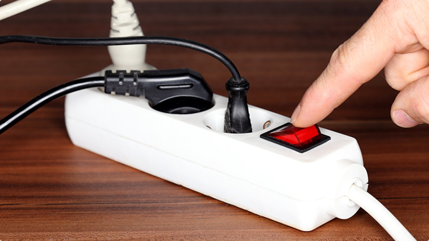 Et hvitt fireveis grenuttak