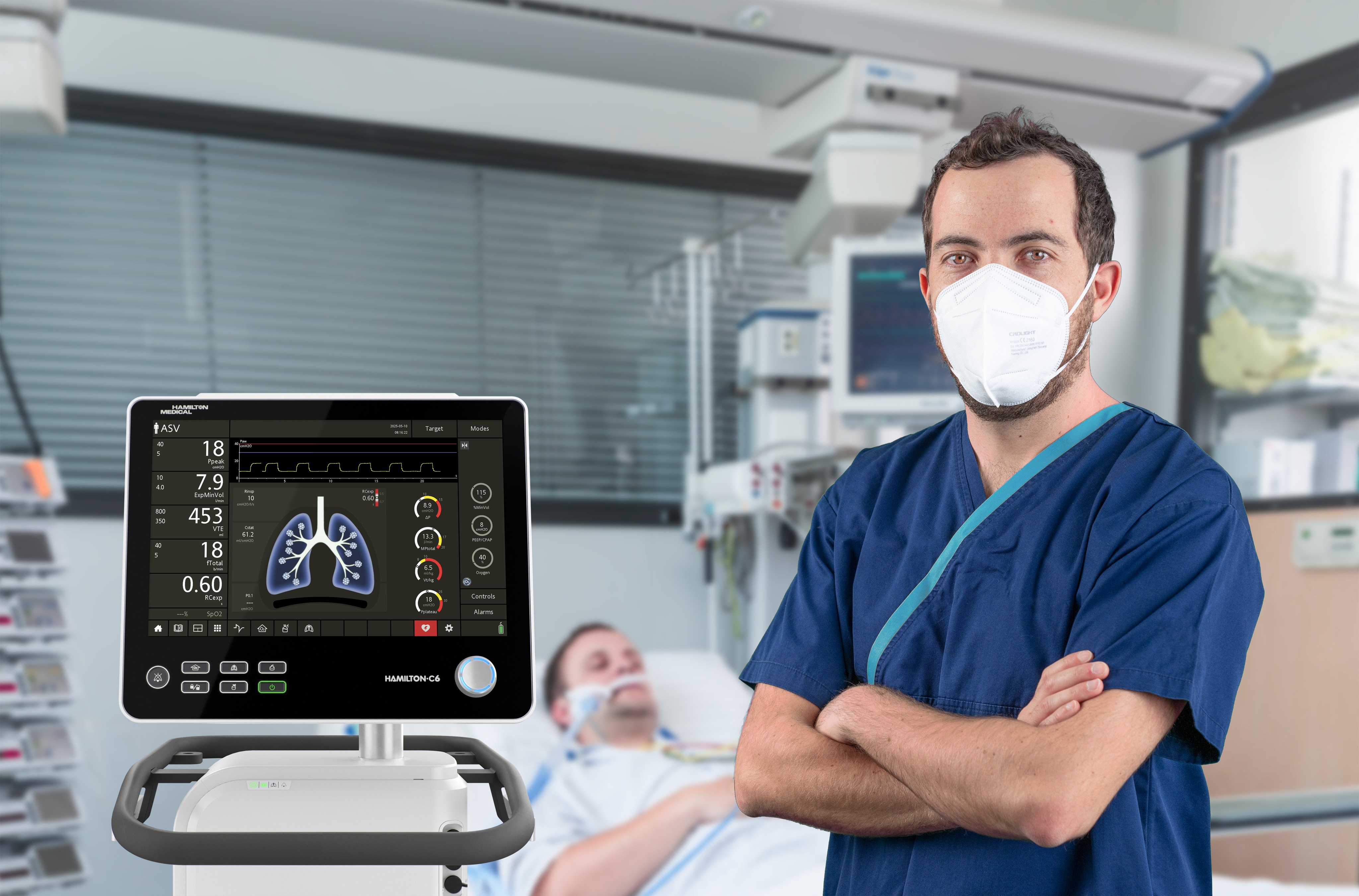 Nurse and patient with the HAMILTON-C6 ICU ventilator