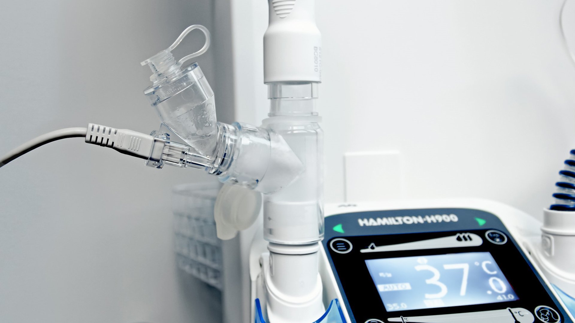 Aerogen nebulizer with HAMILTON-H900