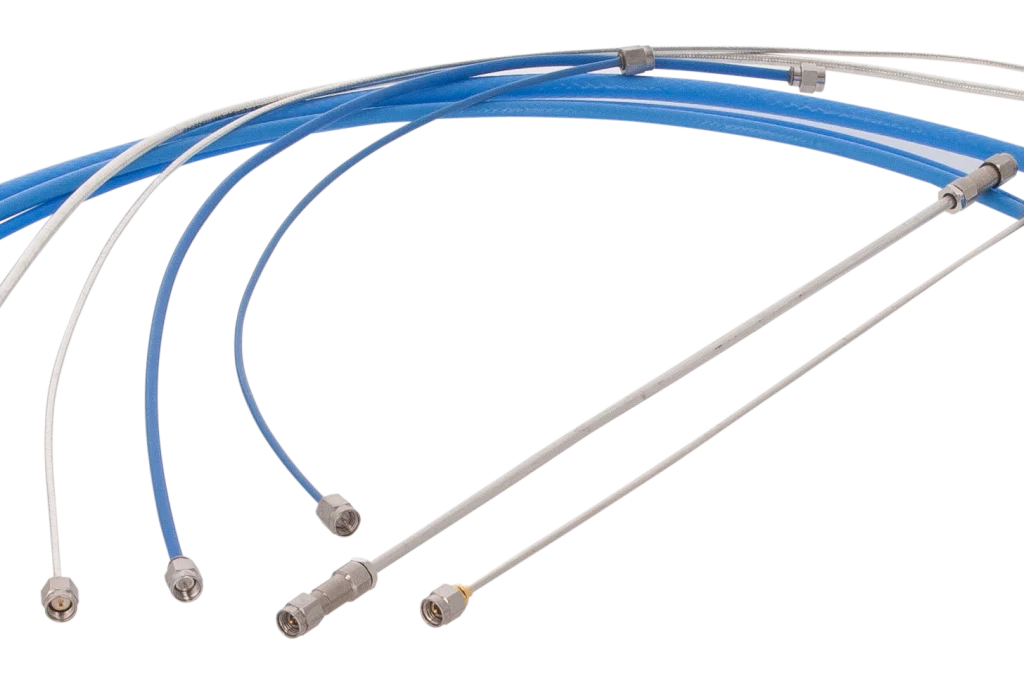 Leistungsfähigkeit versus Flexibilität: Phasenstabile Mikrowellen-Assemblies für dynamische Temperaturumgebungen