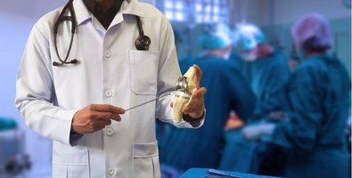 Robotic Kidney Transplant Surgery- What Patients and Families Should Expect Robotic Kidney Transplant Surgery- What Patients and Families Should Expect