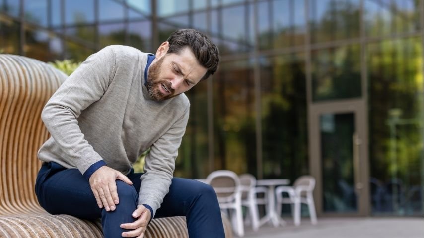 Why Your Knee Pain Keeps Coming Back Even After Rest and Medication