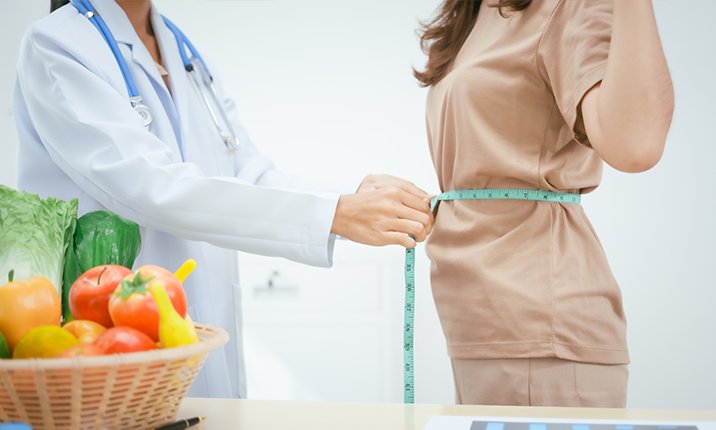 Young female nutritionist