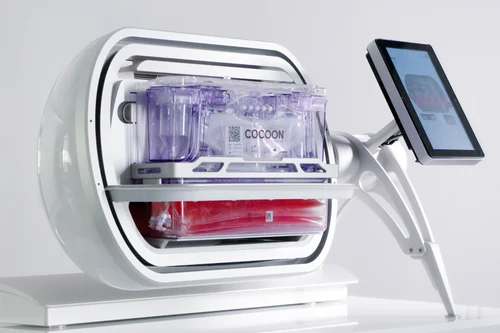 细胞免疫疗法的未来：高度自动化的精准医学