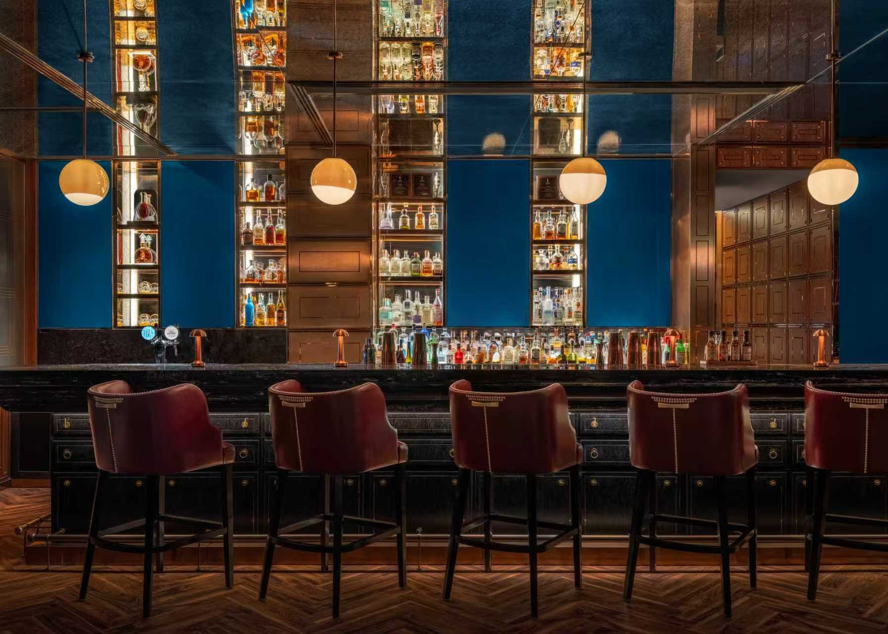 Mo Bar