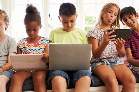 How Screens Are Altering the Landscape of the Brain