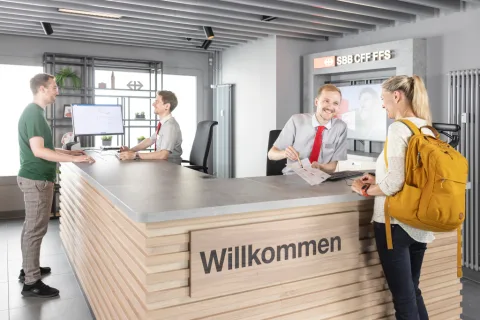 Beratung im Reisezentrum in Wohlen