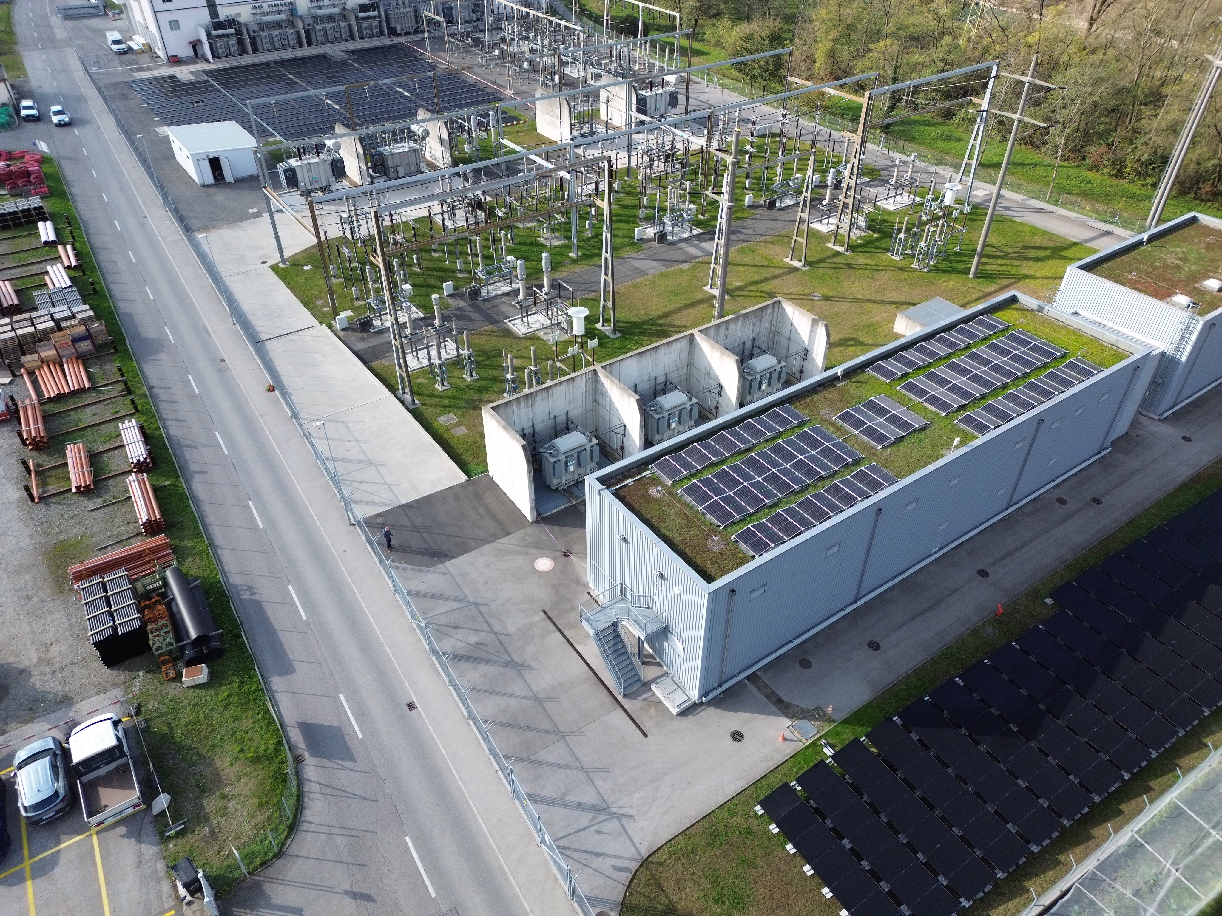 Una visione d'insieme dei pannelli fotovoltaici.