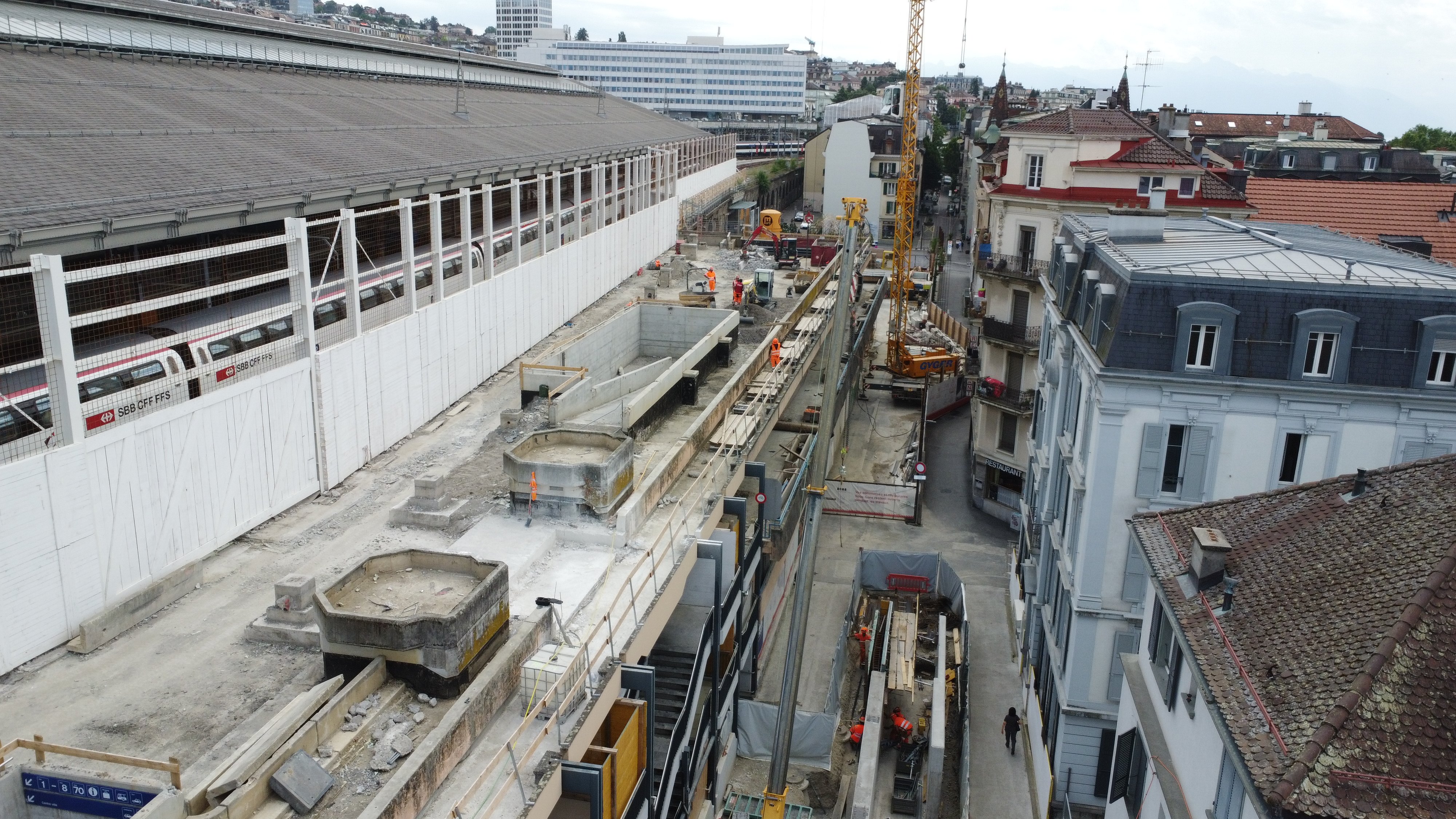 Au sud du chantier de la gare de Lausanne, à l'emplacement de la future passerelle