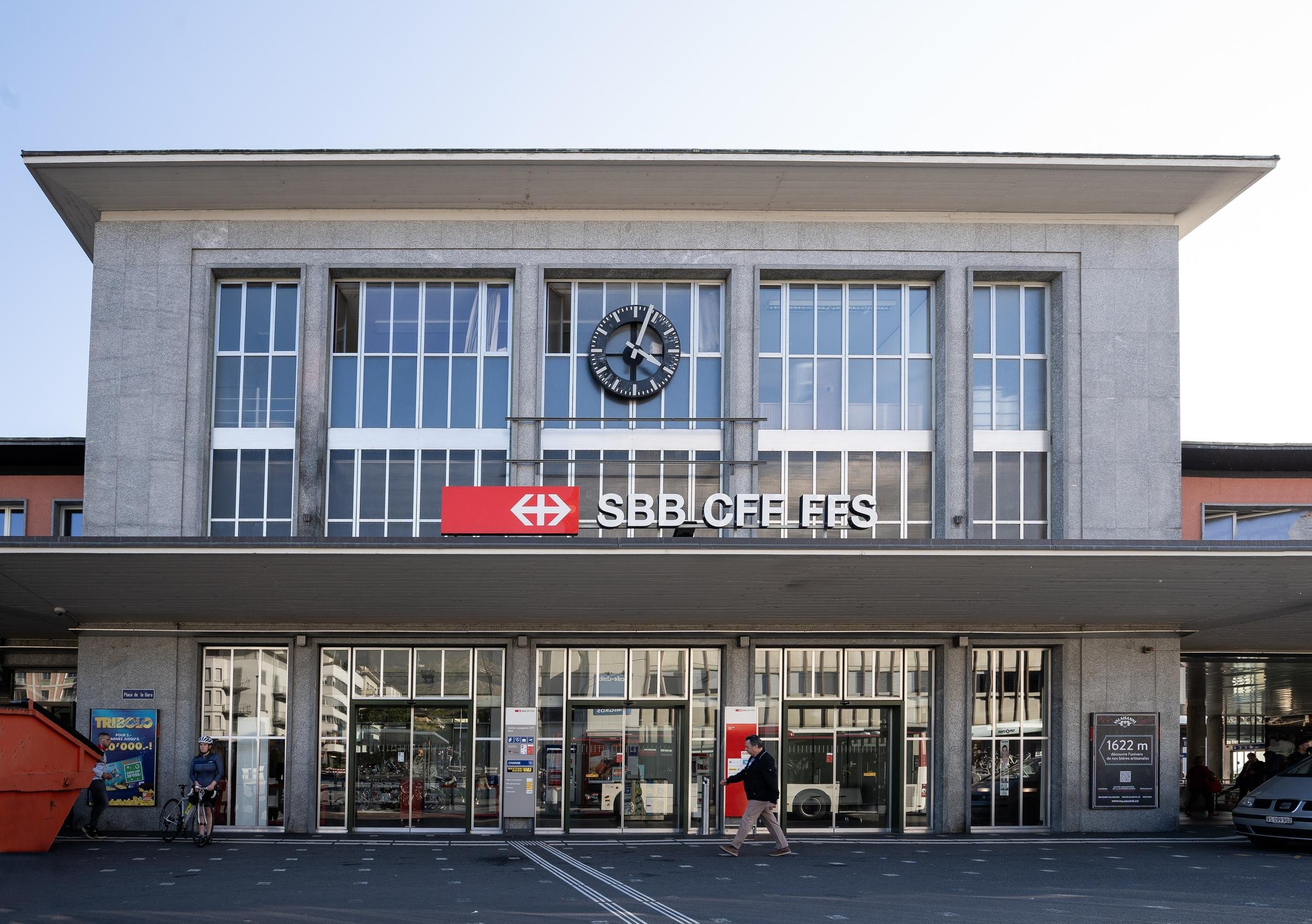 Travaux sur la place de la Gare et rénovation des guichets CFF