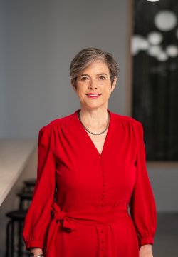 Porträt von Véronique Stephan, Konzernleitungsmitglied und Leiterin der Division Markt Personenverkehr 