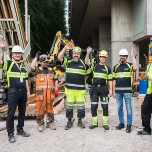 St1 Lähienergian työntekijöitä työmaalla