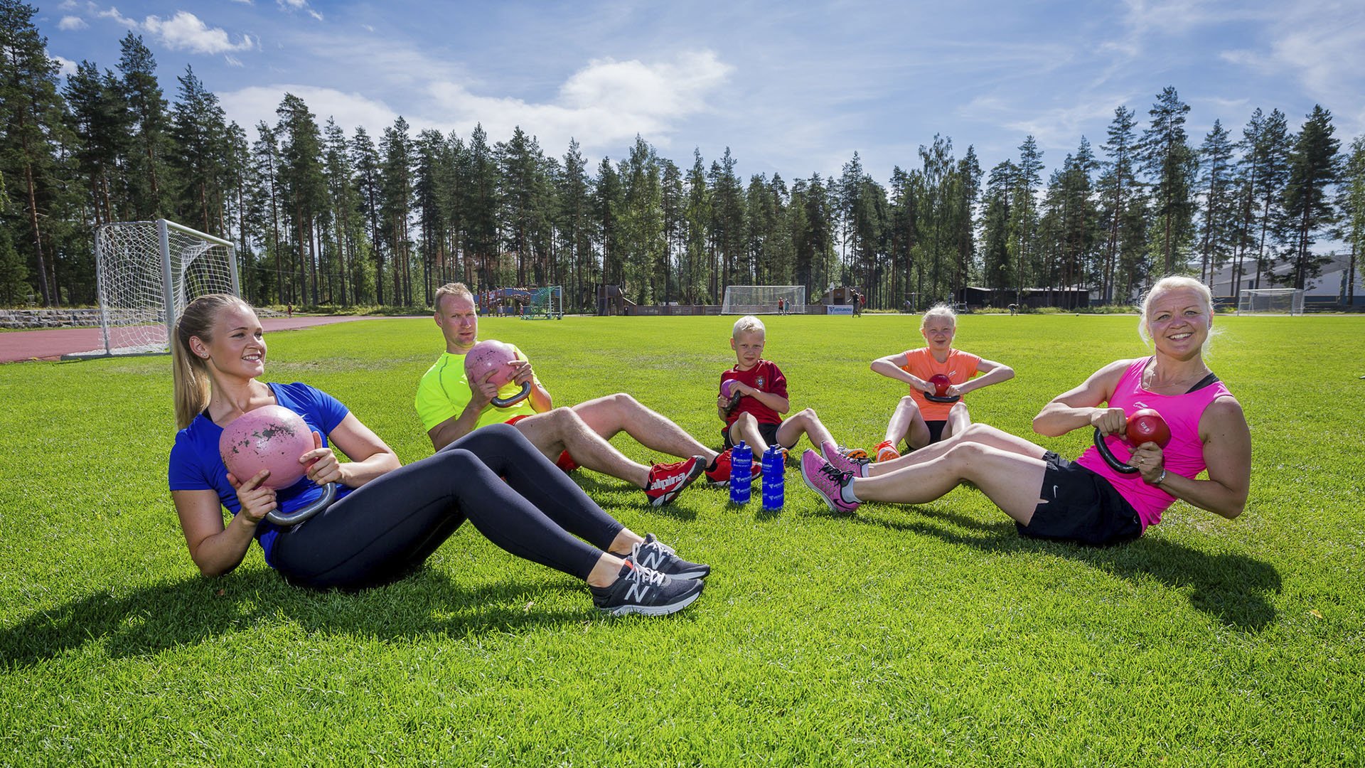 Koko perheen kahvakuulatreeni