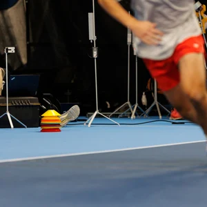 Tennis testaus nopeus