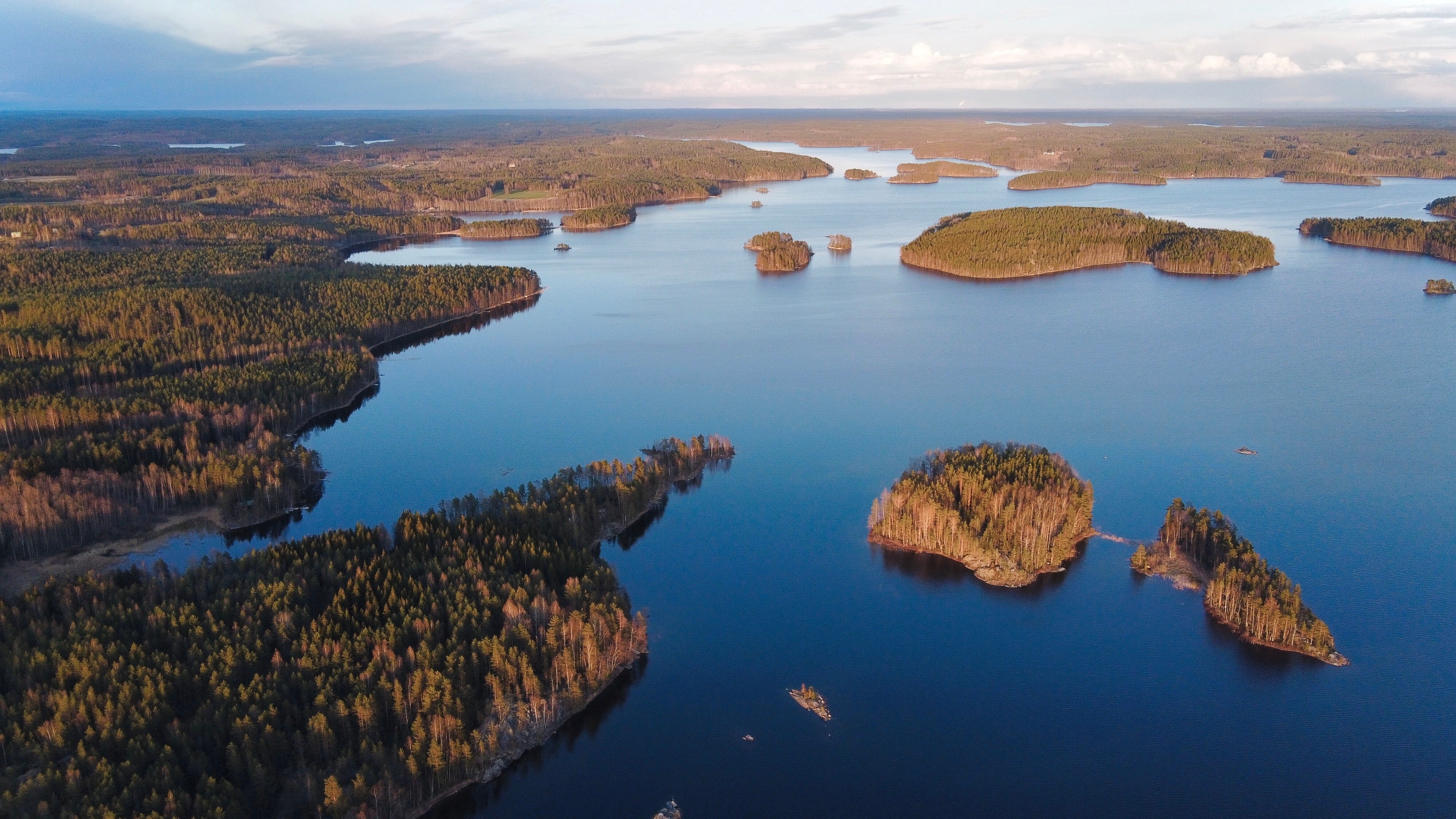 Suomalainen järvimaisema