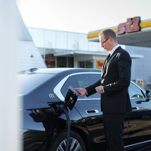 edit webres-2445985 (1)