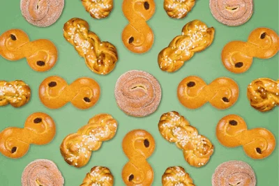 Bild med kaffe och bulle