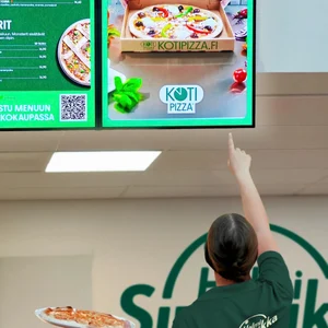 891772_St1_HelmiSimpukka_syyskuu_some_09_25__kotipizza_1440x1800