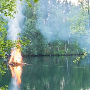 Vierumaki_kokko_juhannus_3