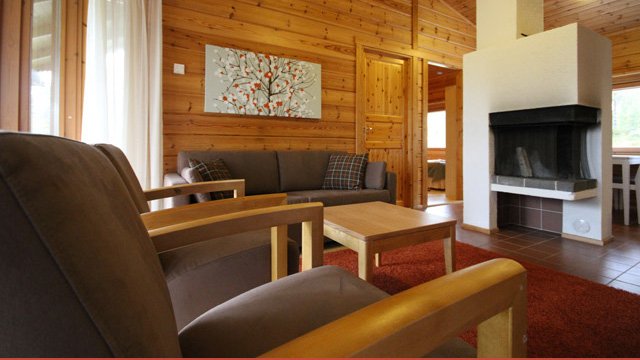 perhemajoitus_loma-aika_paakuva