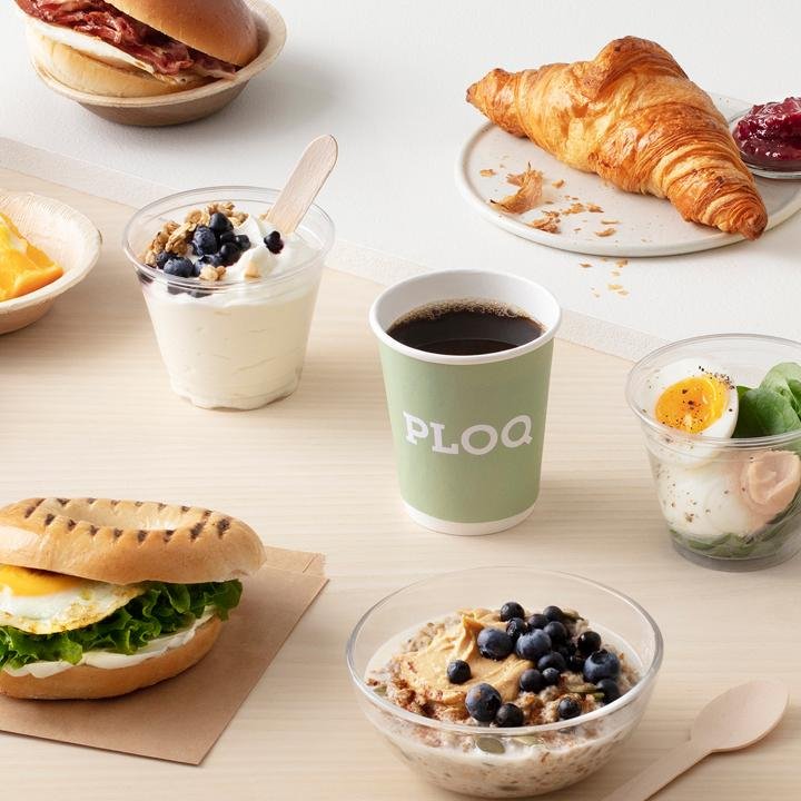 Frukost, fika och lunch på PLOQ