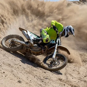 Motocross_2 - moottoriurheilun toisen asteen leiritys - malliohjelma