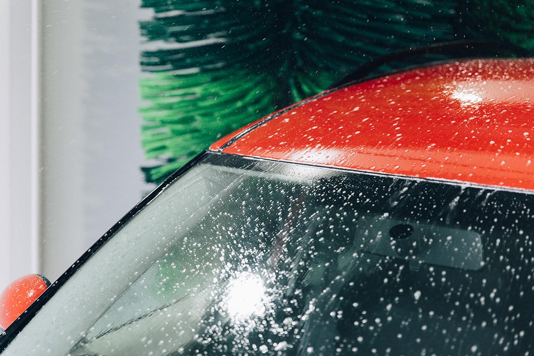 Framruta och tak i biltvätt_Web