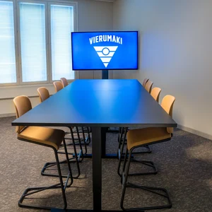 Fennada kokoustila - Poukama - katutaso - 8 hlö (1)