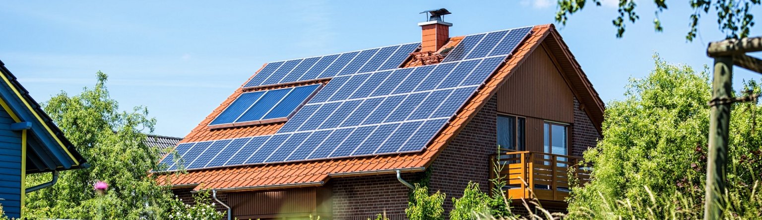 Haus mit Solaranlage