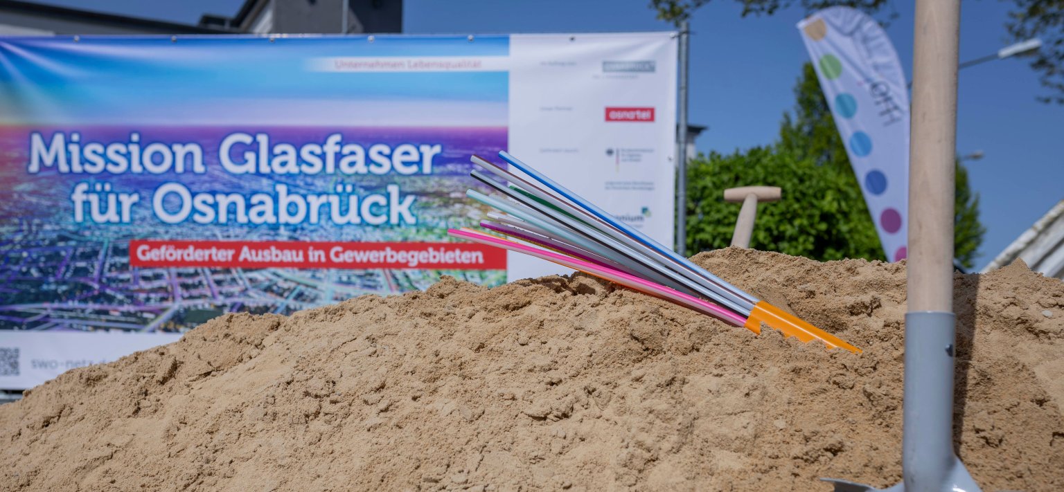 Spatenstich für den geförderten Glasfaserausbau in Gewerbegebieten