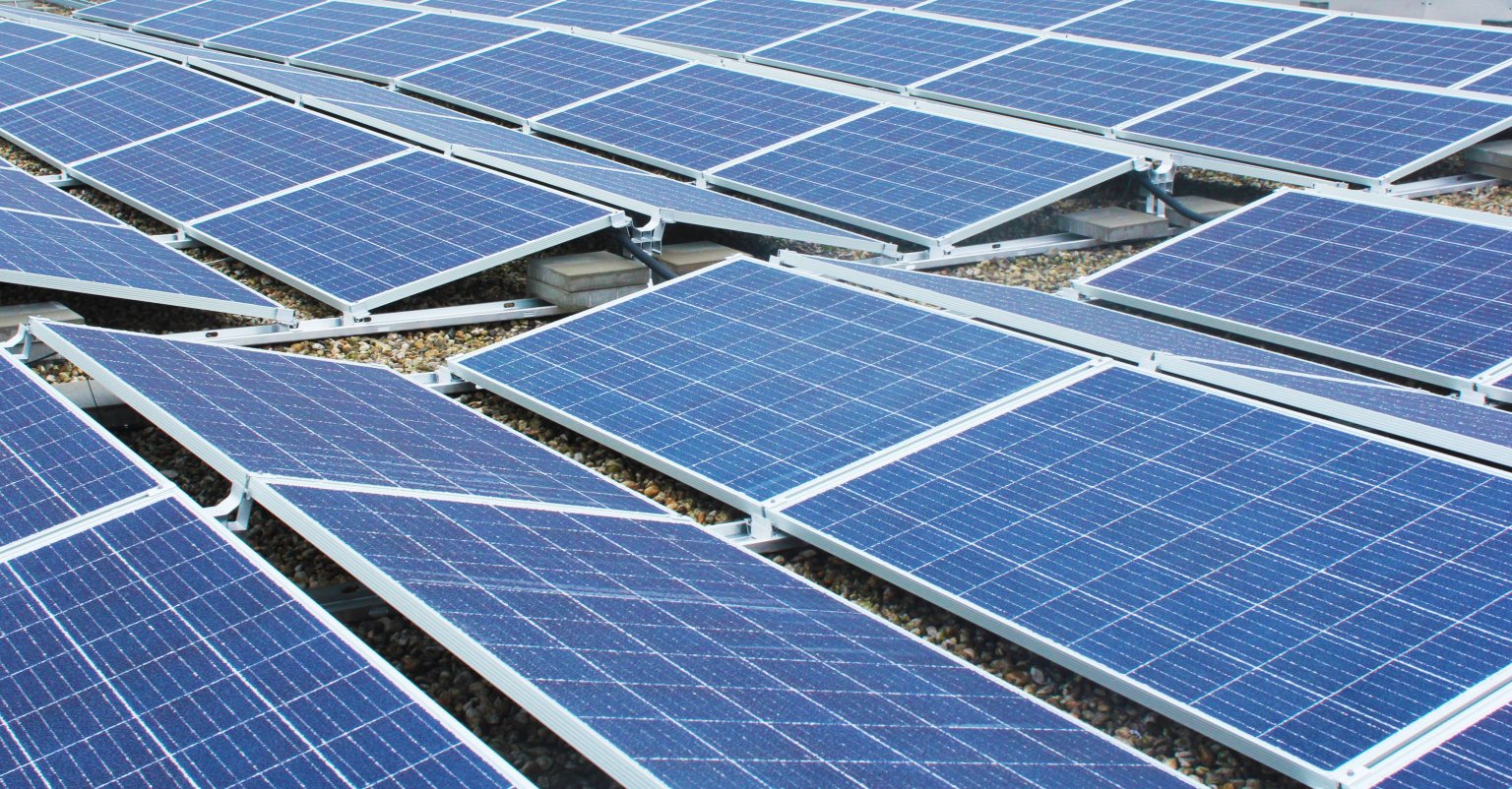 Photovoltaikanlage auf einem Dach