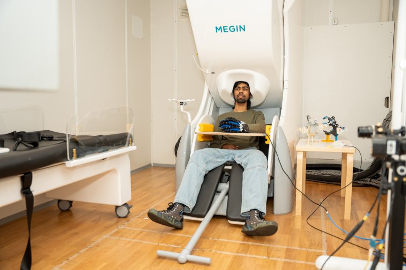 MEG Lab image