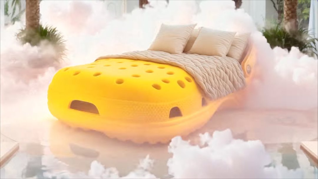 A carousel of images of Frontfiy employees